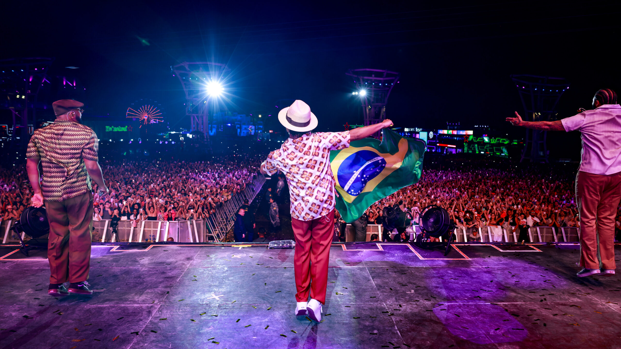 Bruno Mars the Town 23