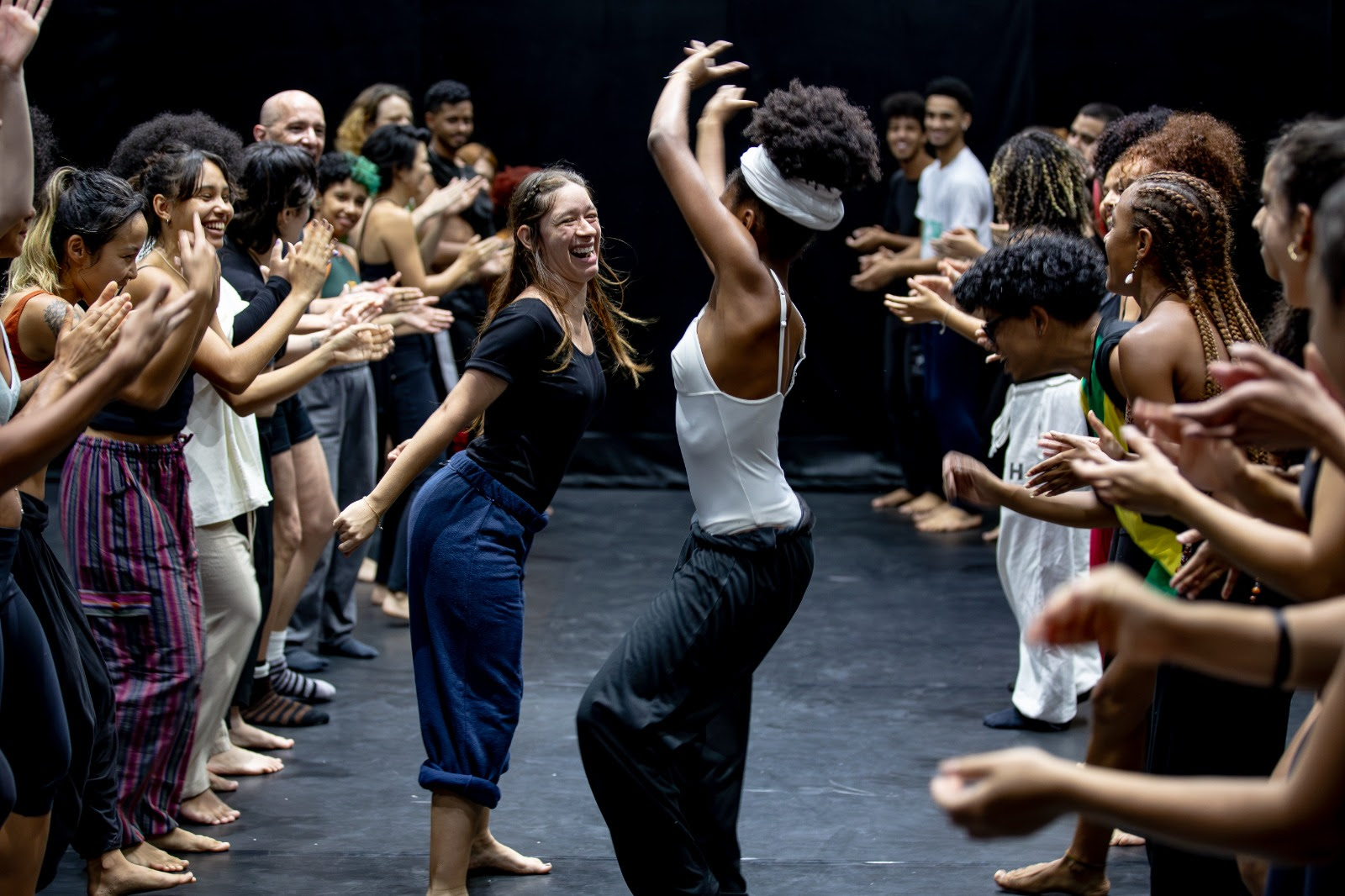 Hip-hop, capoeira e dança contemporânea: São Paulo Escola de Dança abre 120 vagas para processos seletivos em Cursos de Extensão Cultural